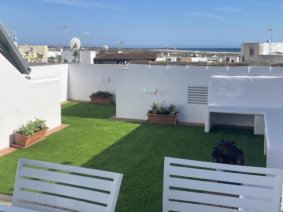 הוילה קוניל דה לה פרונטרה Casa Lola Conil, Azotea Al Mar Y Parking Solo Familias O Parejas מראה חיצוני תמונה