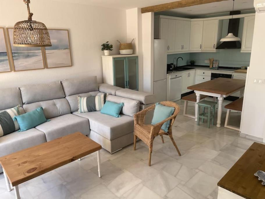 הוילה קוניל דה לה פרונטרה Casa Lola Conil, Azotea Al Mar Y Parking Solo Familias O Parejas מראה חיצוני תמונה