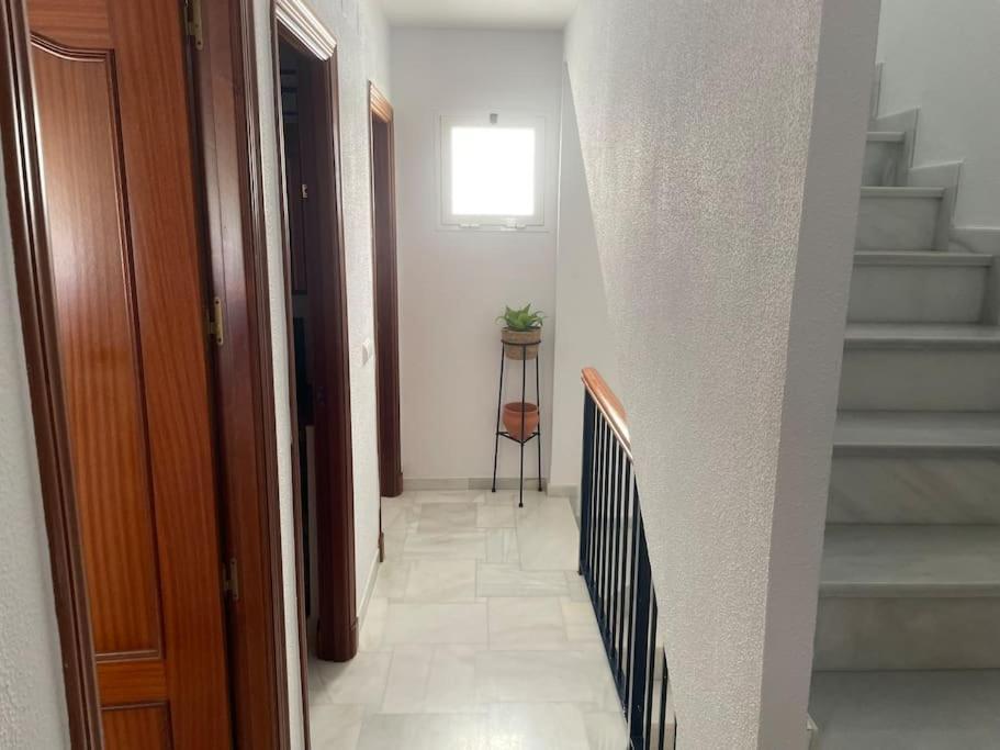הוילה קוניל דה לה פרונטרה Casa Lola Conil, Azotea Al Mar Y Parking Solo Familias O Parejas מראה חיצוני תמונה
