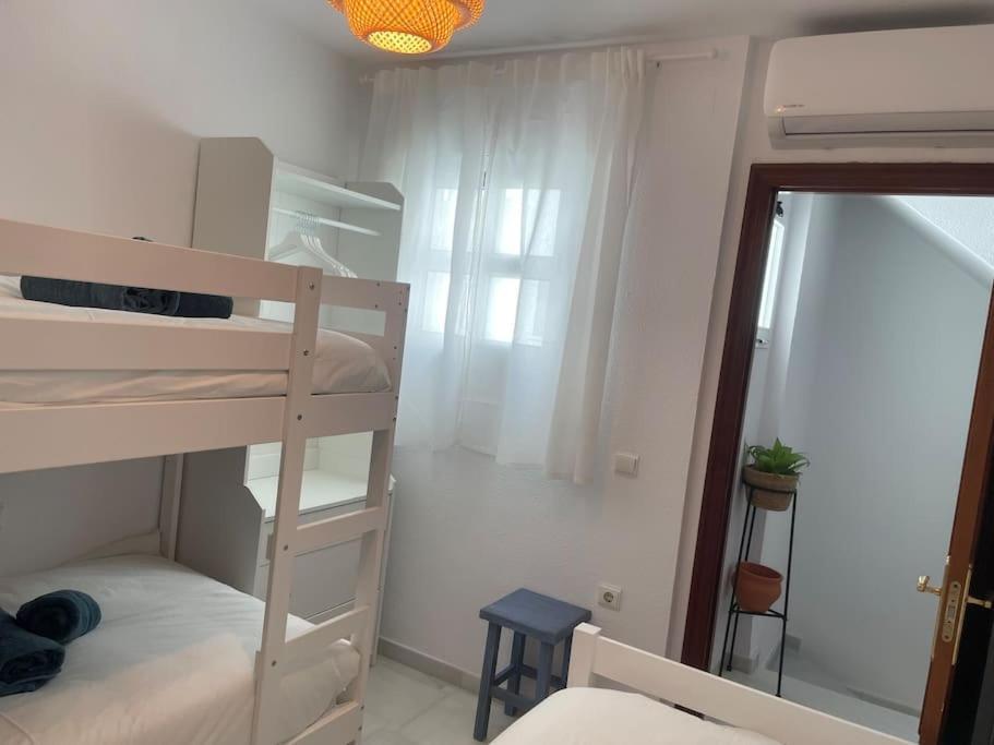 הוילה קוניל דה לה פרונטרה Casa Lola Conil, Azotea Al Mar Y Parking Solo Familias O Parejas מראה חיצוני תמונה